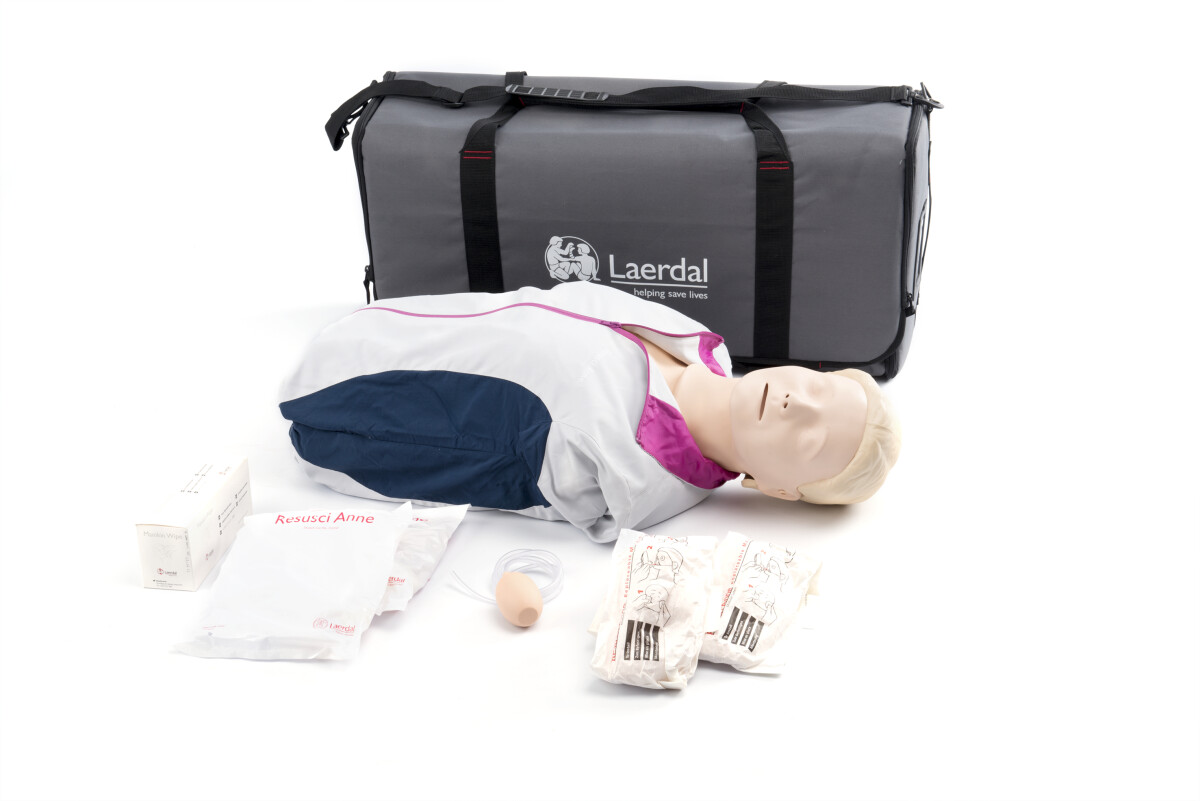 Laerdal Resusci Anne First Aid Torso in draagtas